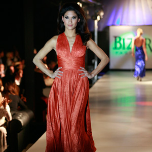 Bizar Fashion - Evening Wear Gala